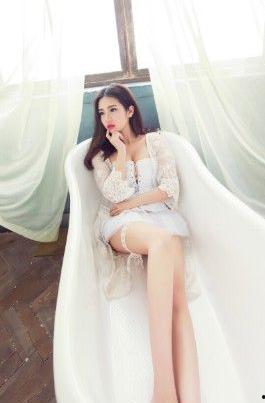 国产大秀女主播,闪耀舞台，绽放魅力  第3张